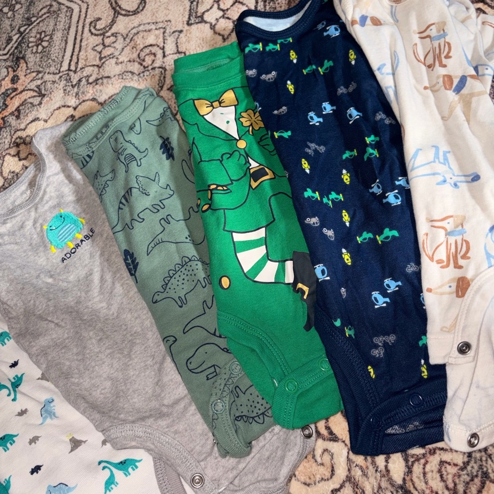 Assorted Baby Onesies Collection - Picture 5 of 5